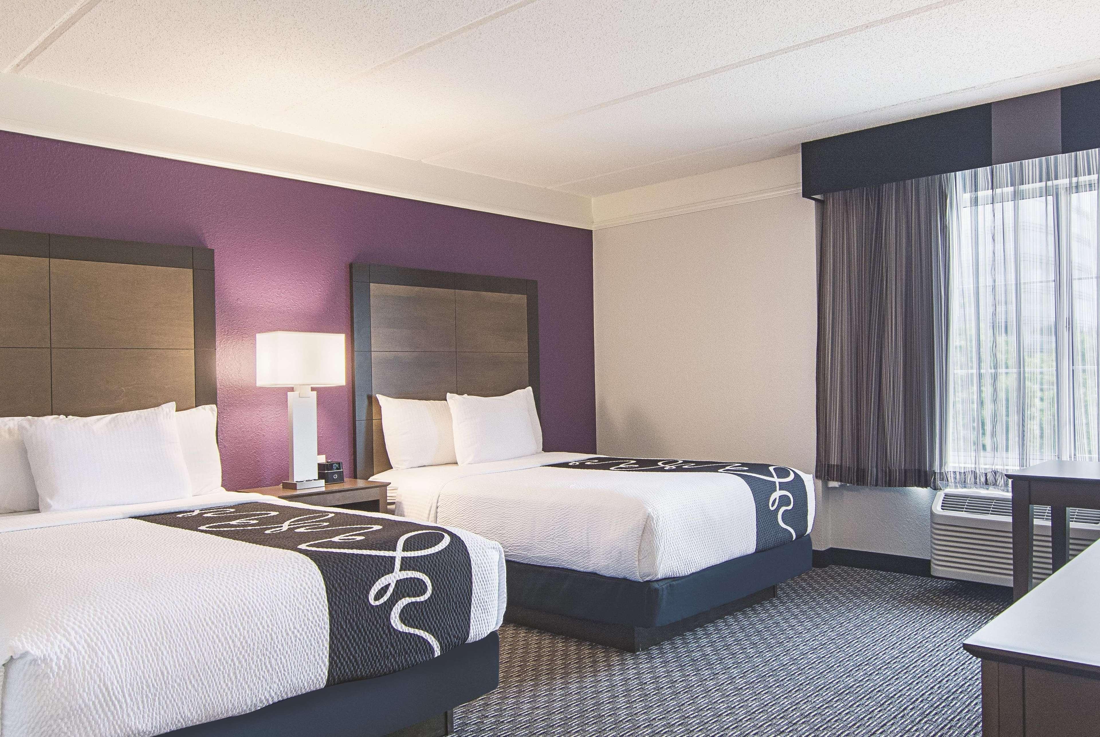 Hotel La Quinta By Wyndham Atlanta Perimeter Medical Sandy Springs Exterior foto