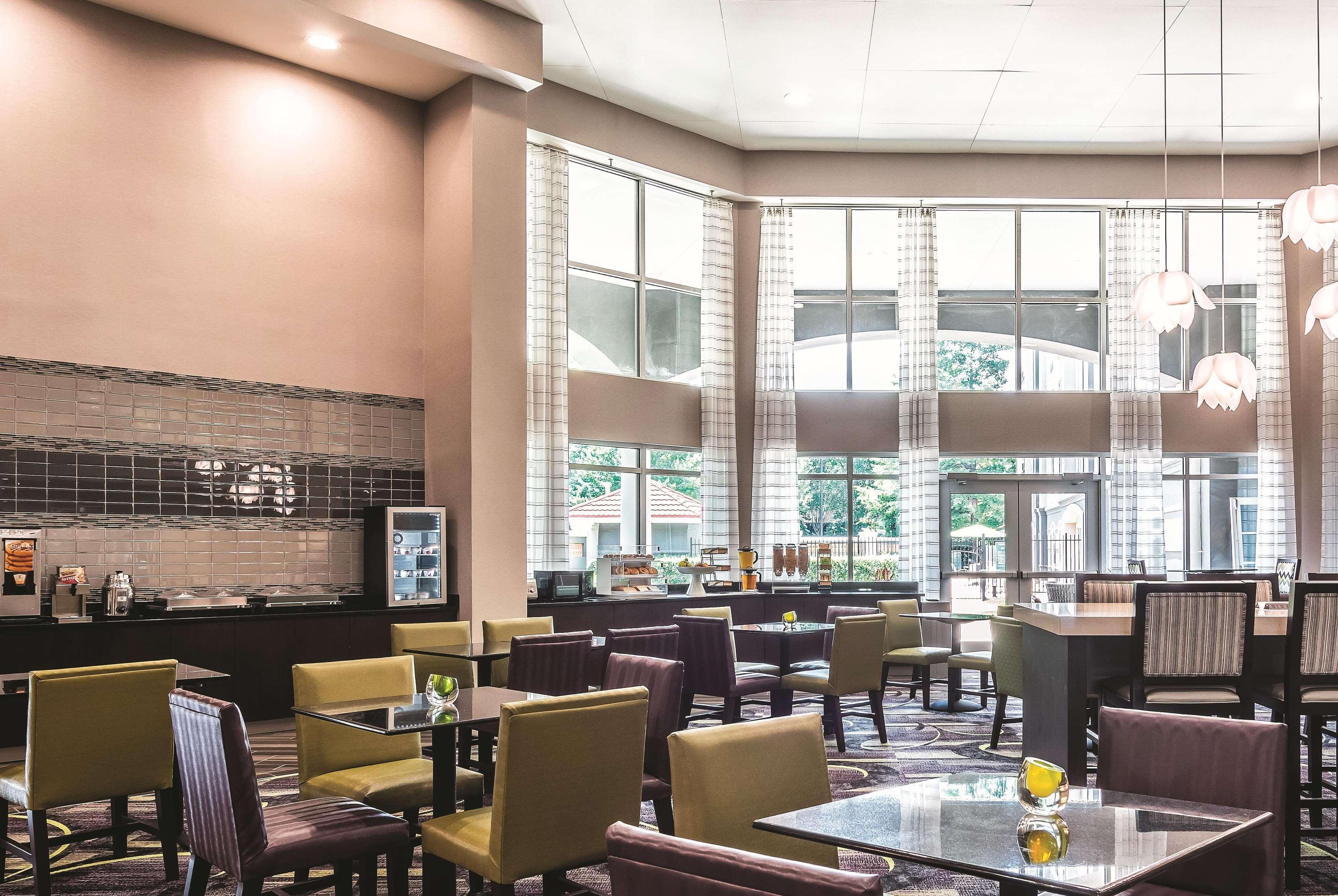 Hotel La Quinta By Wyndham Atlanta Perimeter Medical Sandy Springs Exterior foto