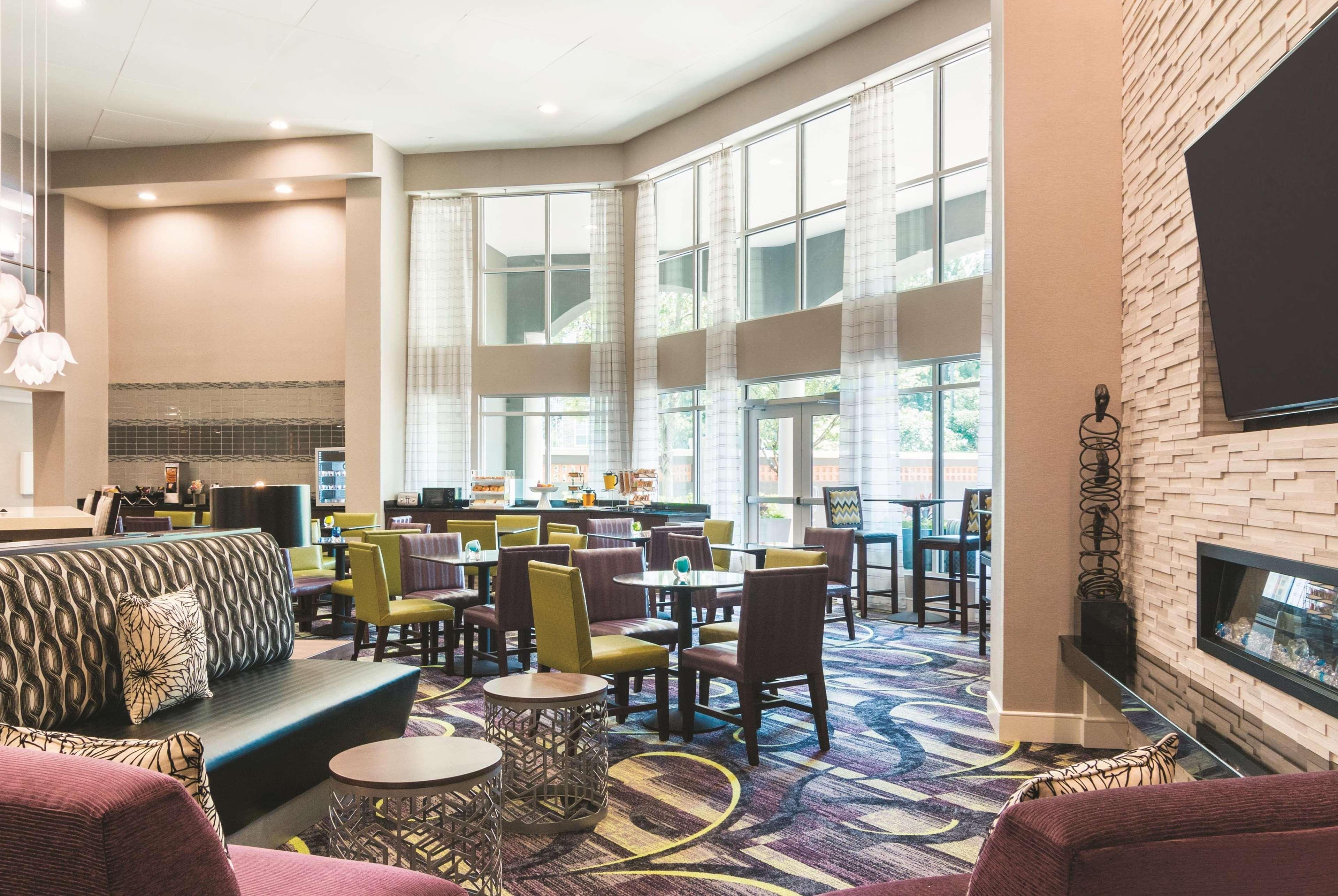 Hotel La Quinta By Wyndham Atlanta Perimeter Medical Sandy Springs Exterior foto