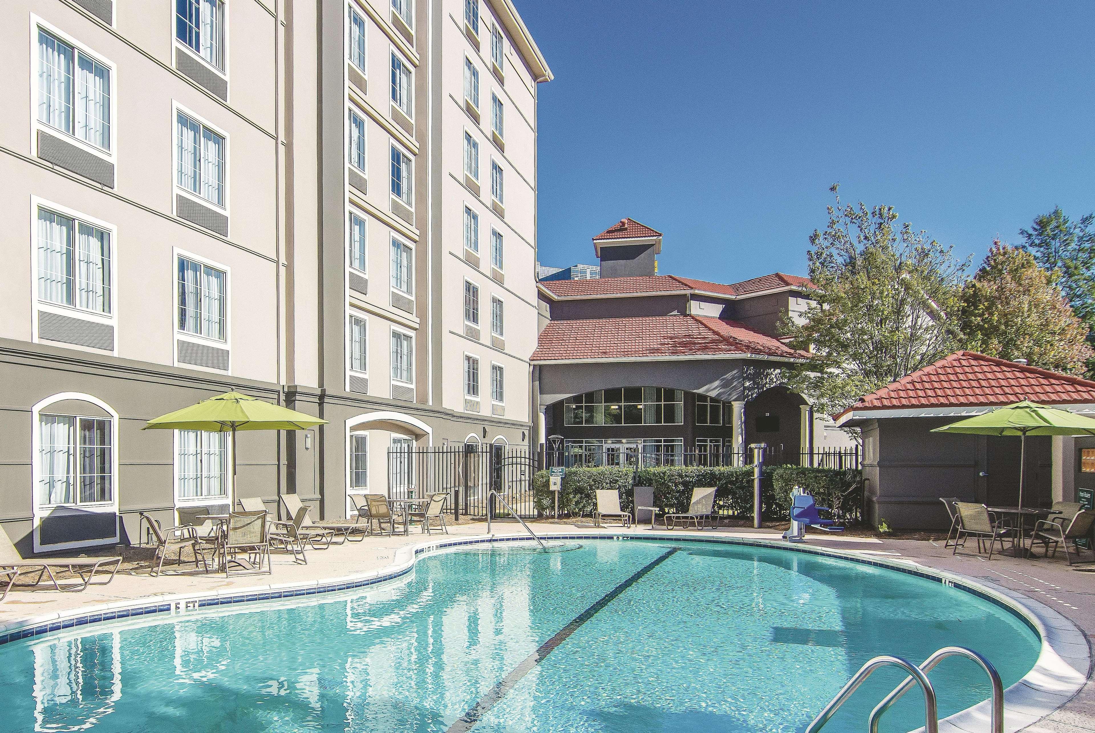 Hotel La Quinta By Wyndham Atlanta Perimeter Medical Sandy Springs Exterior foto