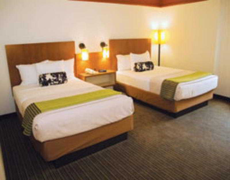 Hotel La Quinta By Wyndham Atlanta Perimeter Medical Sandy Springs Zimmer foto