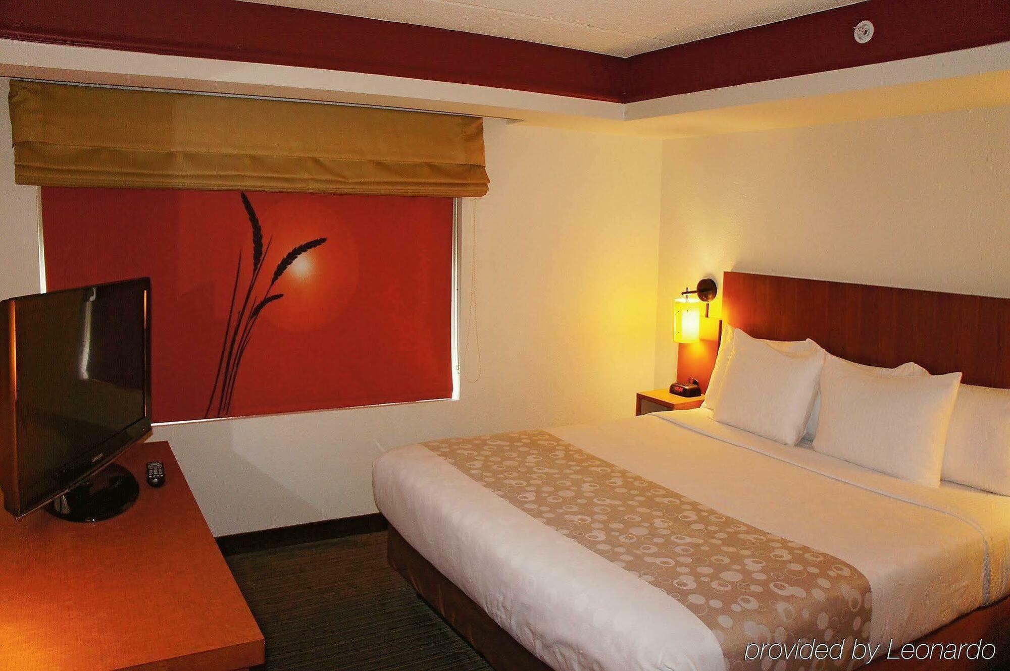 Hotel La Quinta By Wyndham Atlanta Perimeter Medical Sandy Springs Exterior foto
