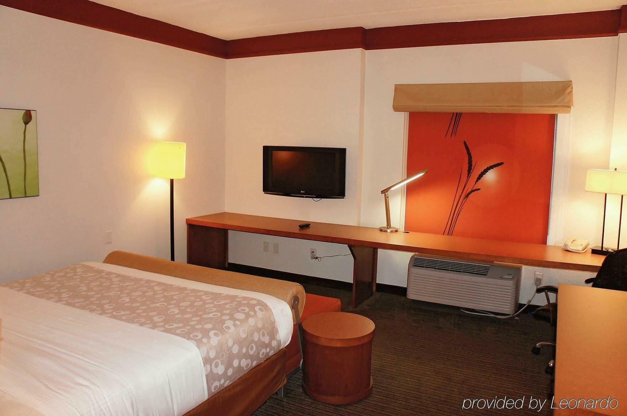 Hotel La Quinta By Wyndham Atlanta Perimeter Medical Sandy Springs Exterior foto