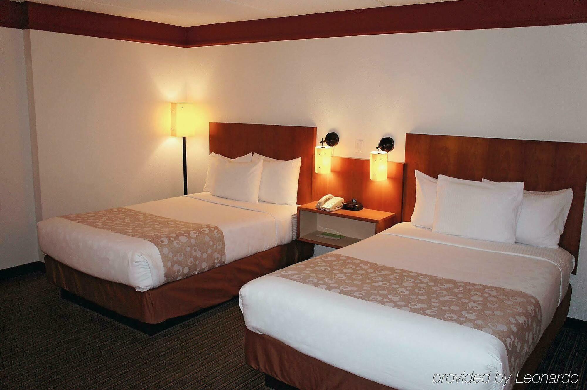 Hotel La Quinta By Wyndham Atlanta Perimeter Medical Sandy Springs Exterior foto